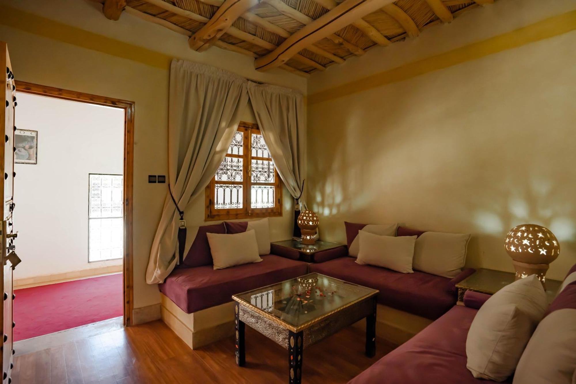 Boumalne Kasbah Tizzarouine Bed & Breakfast エクステリア 写真