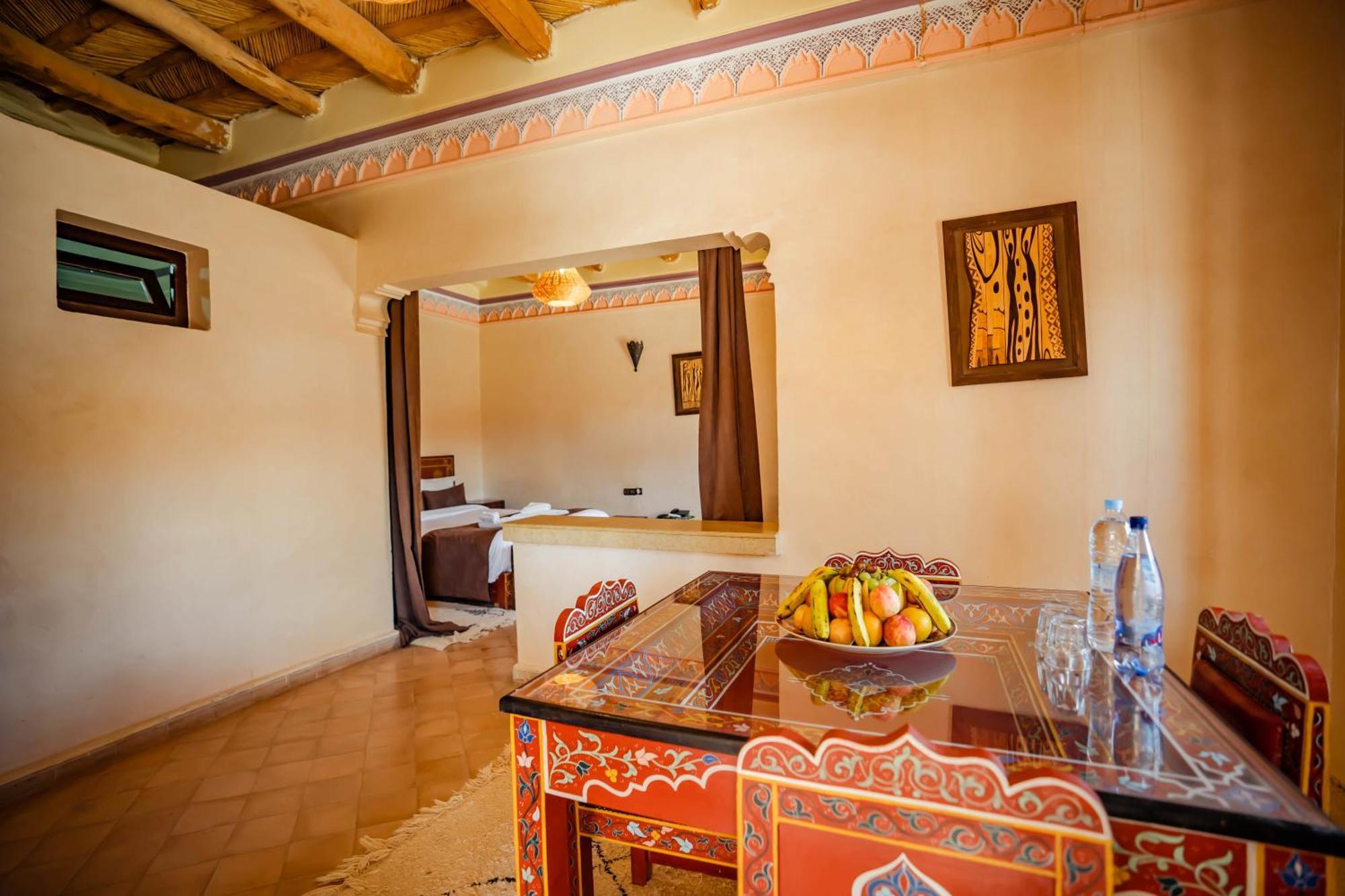 Boumalne Kasbah Tizzarouine Bed & Breakfast エクステリア 写真