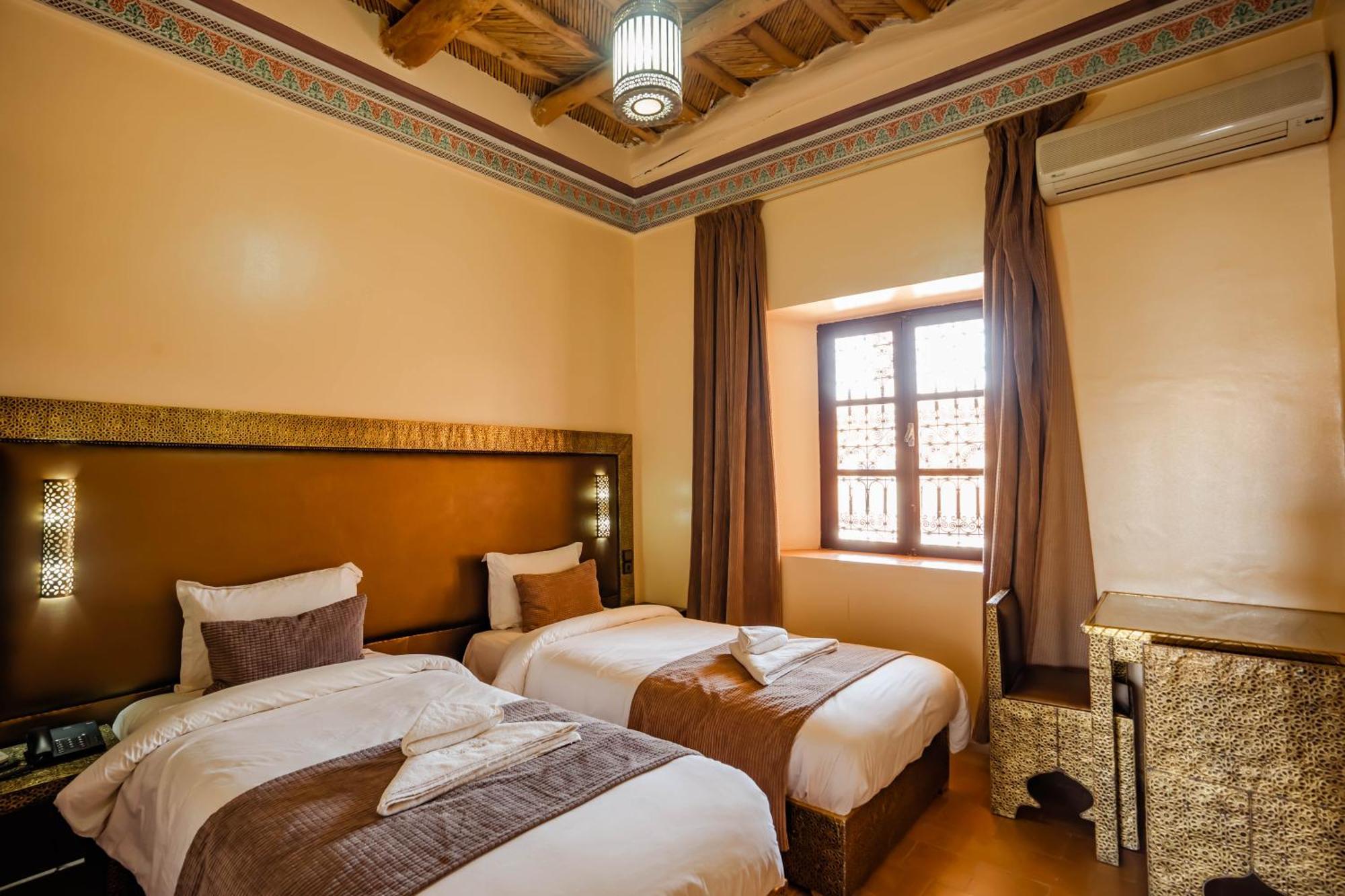 Boumalne Kasbah Tizzarouine Bed & Breakfast エクステリア 写真
