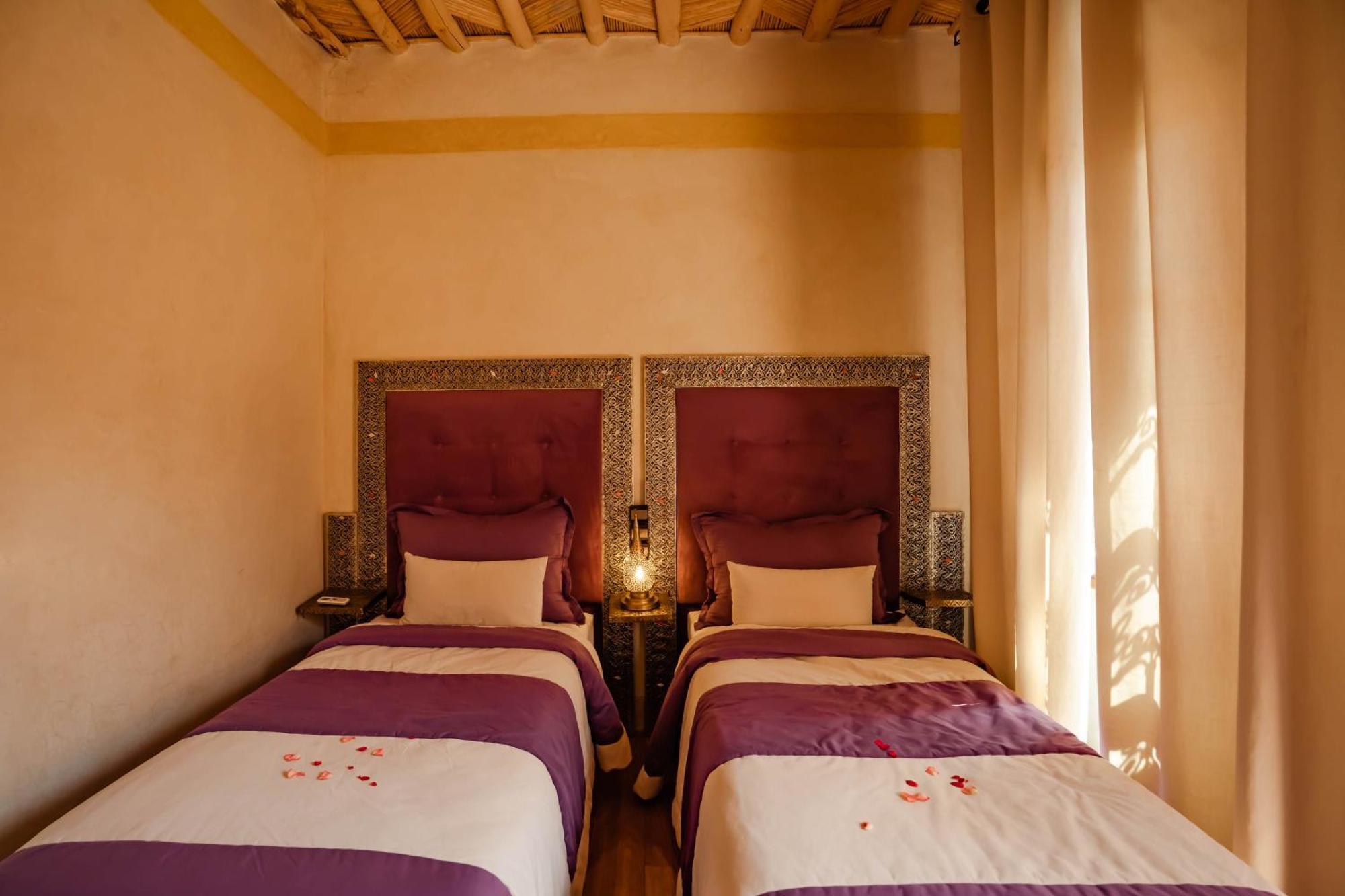 Boumalne Kasbah Tizzarouine Bed & Breakfast エクステリア 写真