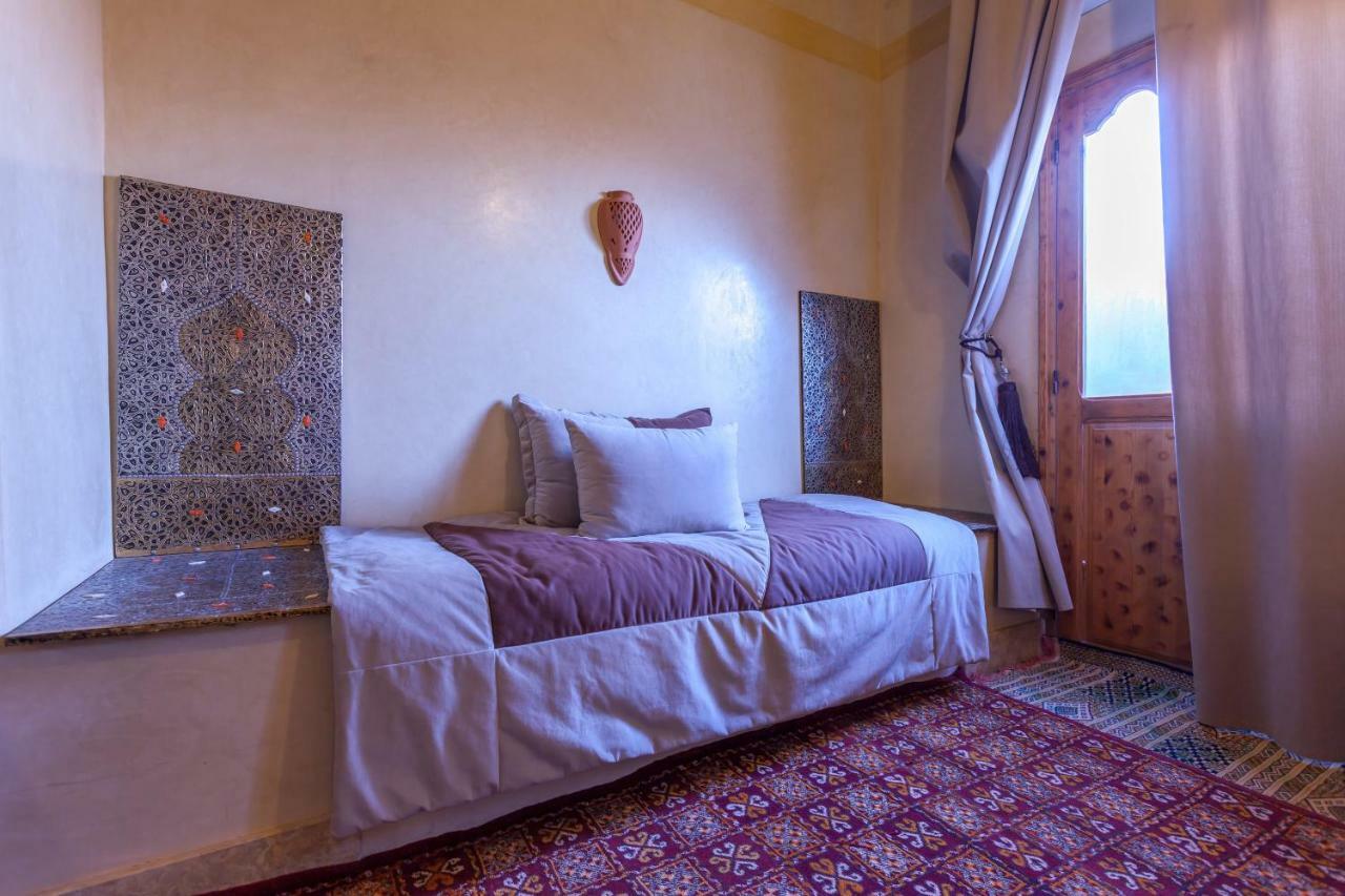 Boumalne Kasbah Tizzarouine Bed & Breakfast エクステリア 写真