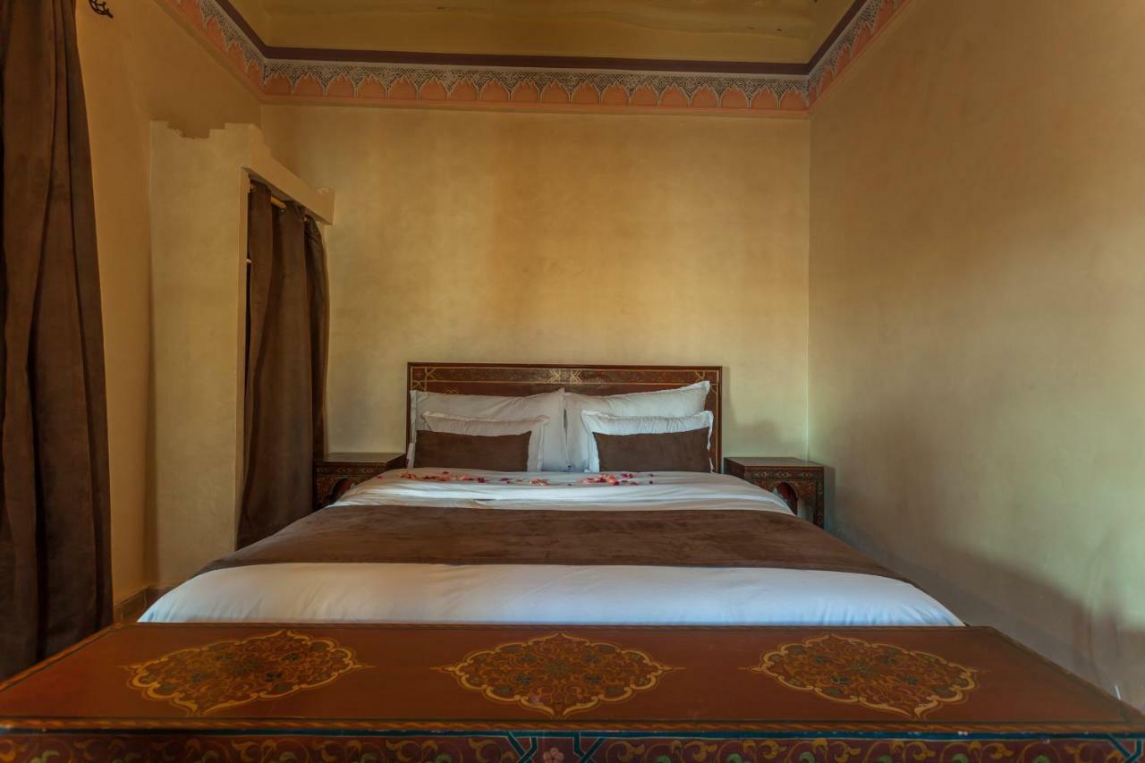 Boumalne Kasbah Tizzarouine Bed & Breakfast エクステリア 写真