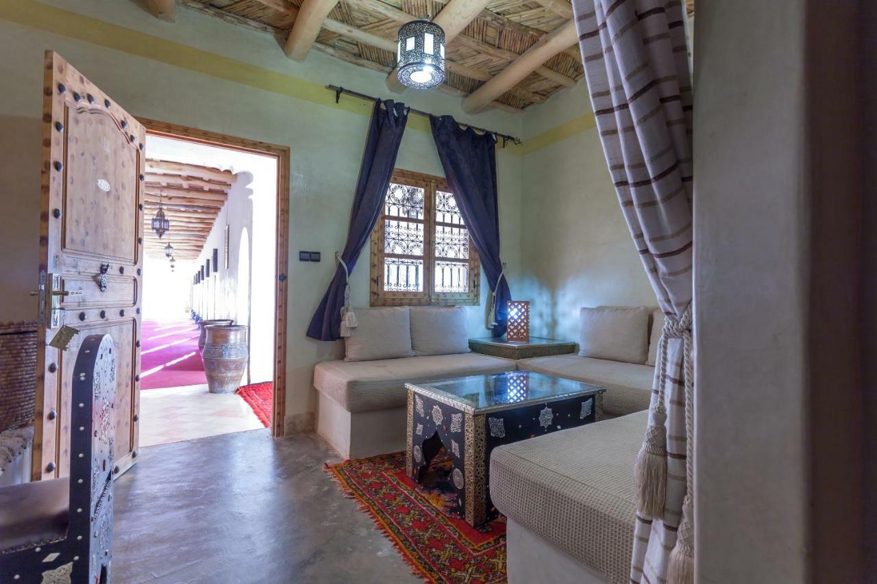 Boumalne Kasbah Tizzarouine Bed & Breakfast エクステリア 写真
