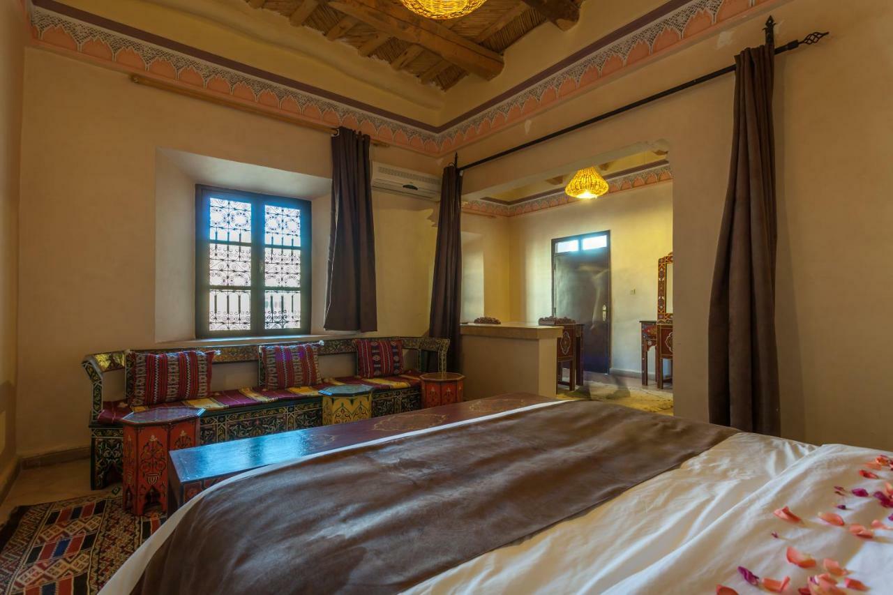 Boumalne Kasbah Tizzarouine Bed & Breakfast エクステリア 写真